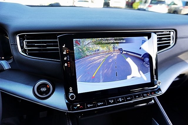 New 2025 Bright White Clear-Coat Exterior Paint Jeep Series II image 42