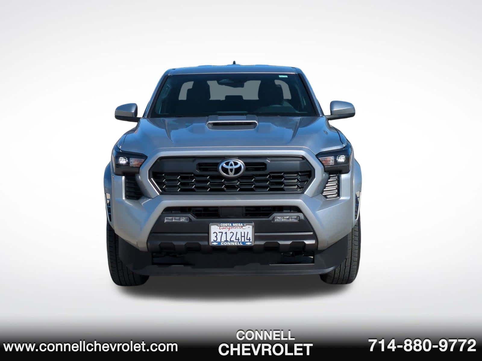 2025 Toyota Tacoma 4x4 SR photo 2