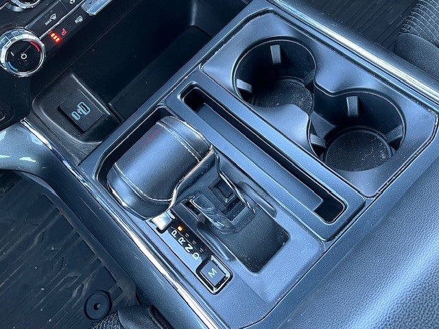 2022 Ford F-150 XLT photo 25