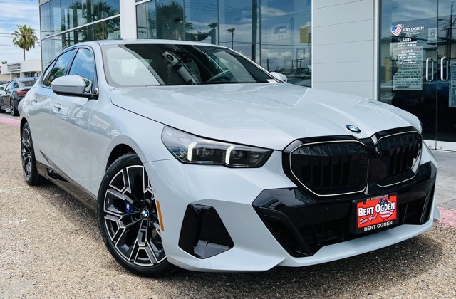 2026 BMW 5 Series 530i's photo