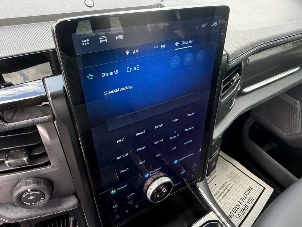2025 Ford F-150 Lightning photo 10