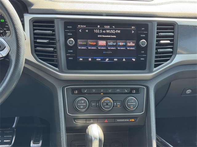2021 Volkswagen Atlas V6 SE Technology R-Line photo 3