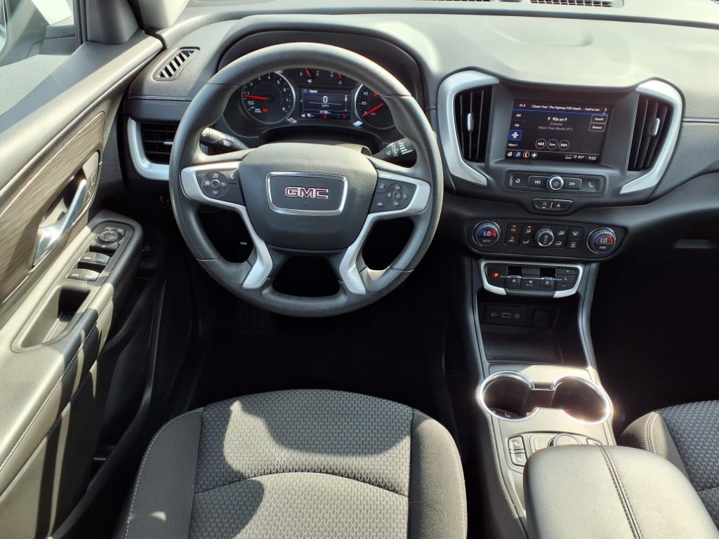 2023 Gmc Terrain SLE photo 3