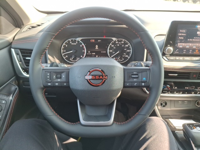 2026 Nissan Rogue SV photo 13