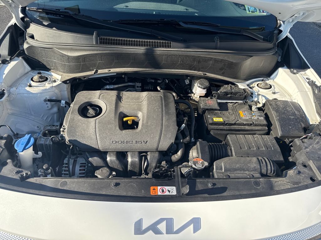 2022 Kia Seltos EX photo 18