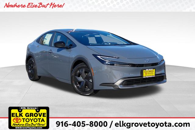 2026 Toyota Prius Base's photo