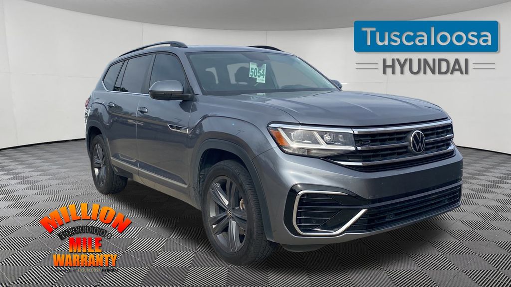 2021 Volkswagen Atlas SE w/Tech R-Line's photo