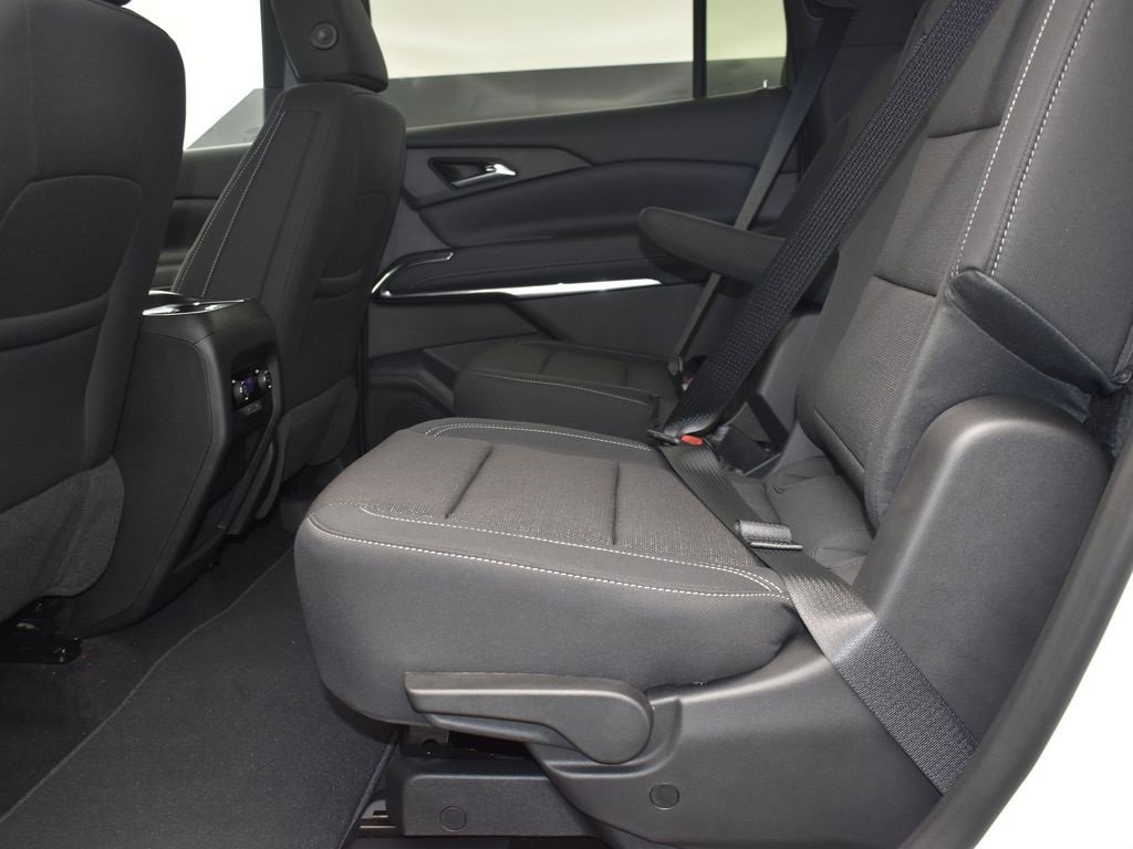 2026 Chevrolet Traverse photo 13