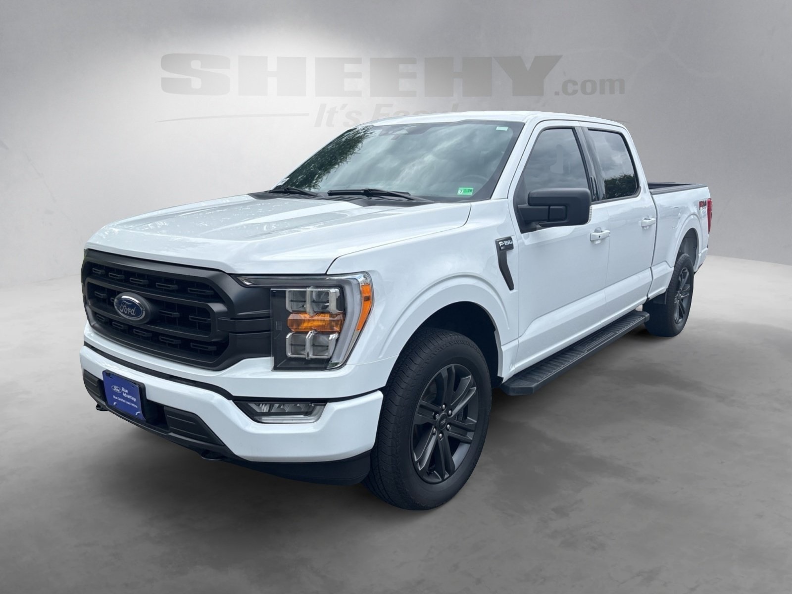 2023 Ford F-150 XLT photo 2