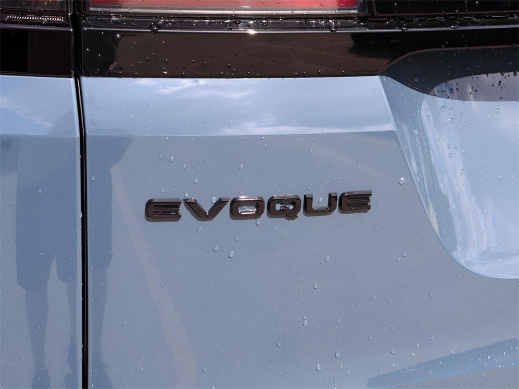 2026 Land Rover Range Rover Evoque Dynamic SE photo 6