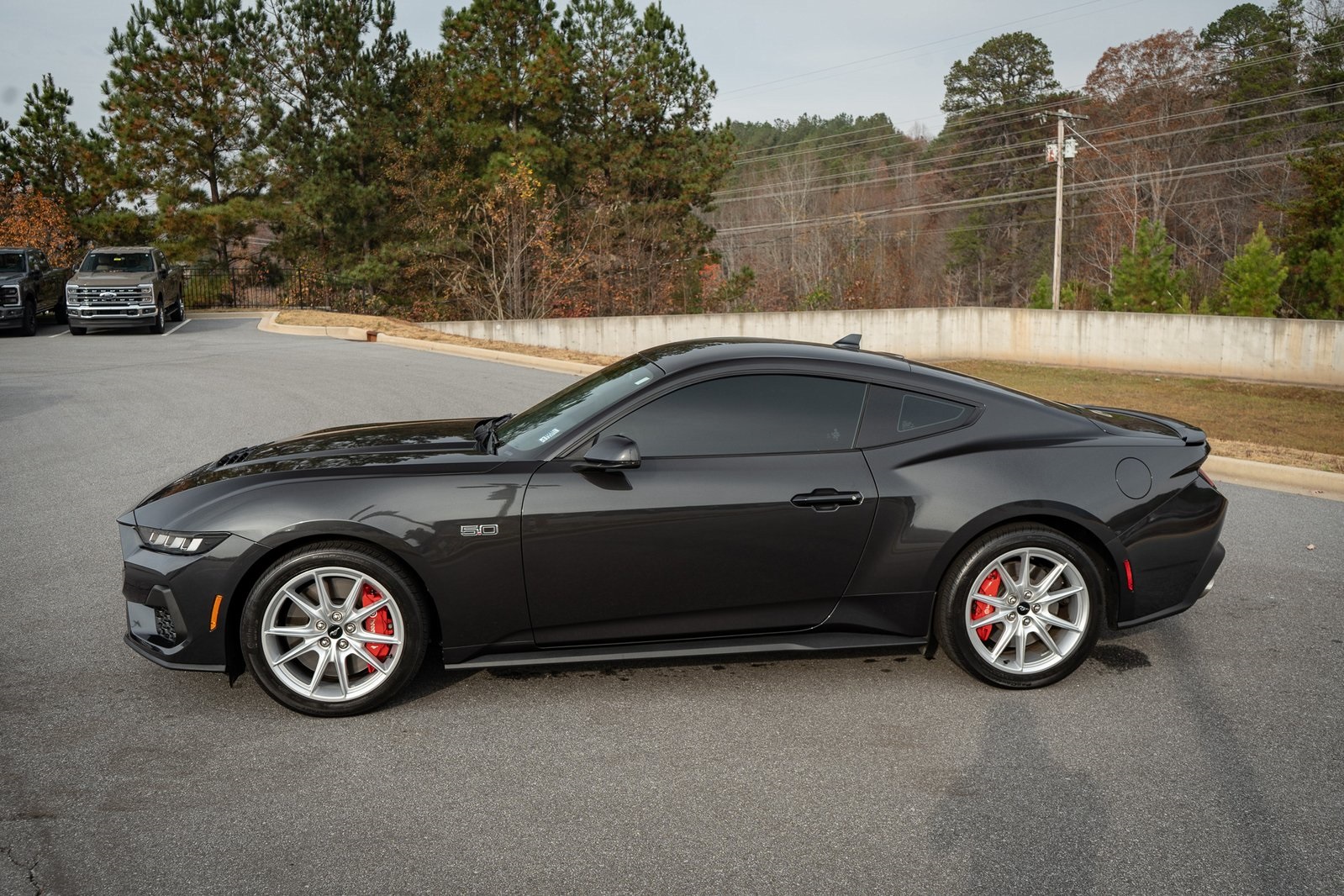 2024 Ford Mustang GT Premium photo 3