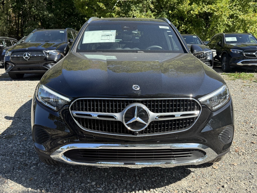 2026 Mercedes Benz GLC 300 4MATIC photo 2