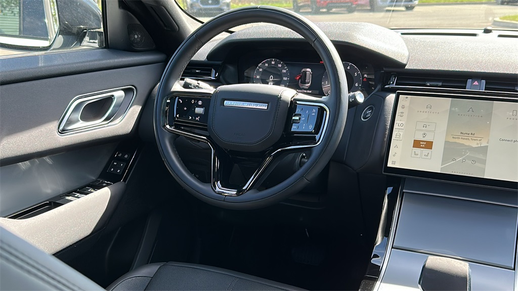 2025 Land Rover Range Rover Velar S photo 24