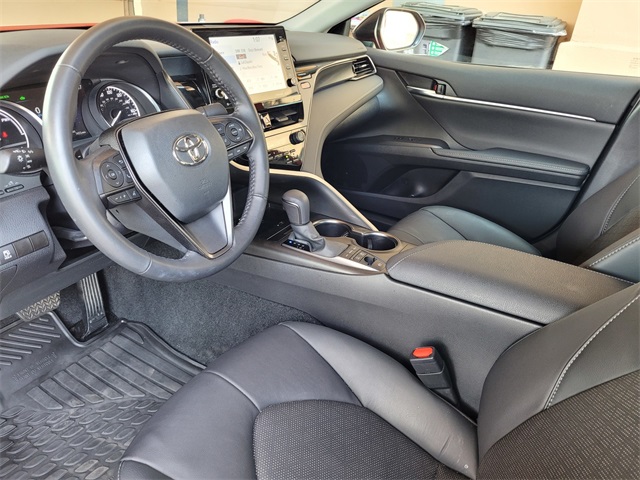 2024 Toyota Camry Hybrid XSE photo 12