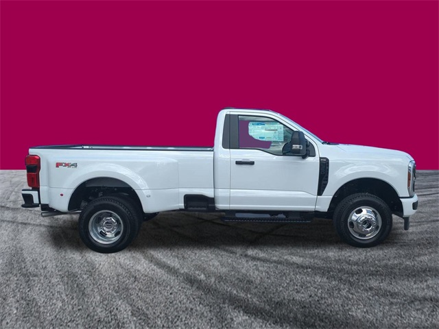 2026 Ford F-350 photo 3