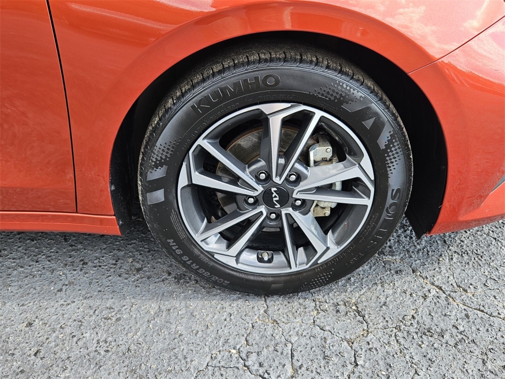 2023 Kia Forte LXS photo 16