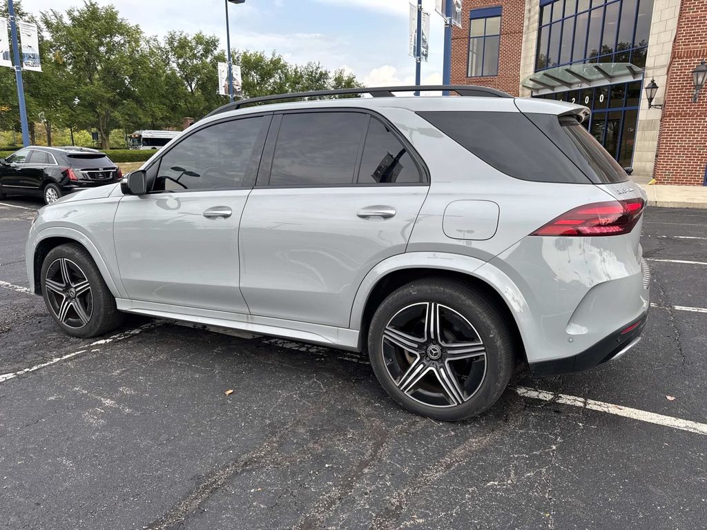 2024 Mercedes Benz GLE 450e 4MATIC photo 2