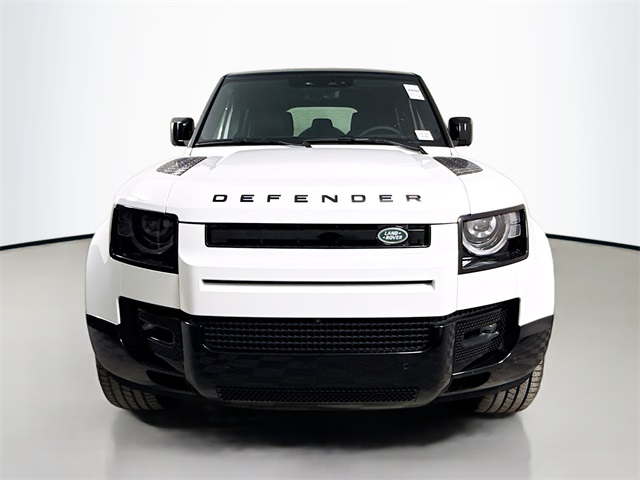 2025 Land Rover Defender 110 X-Dynamic SE photo 2
