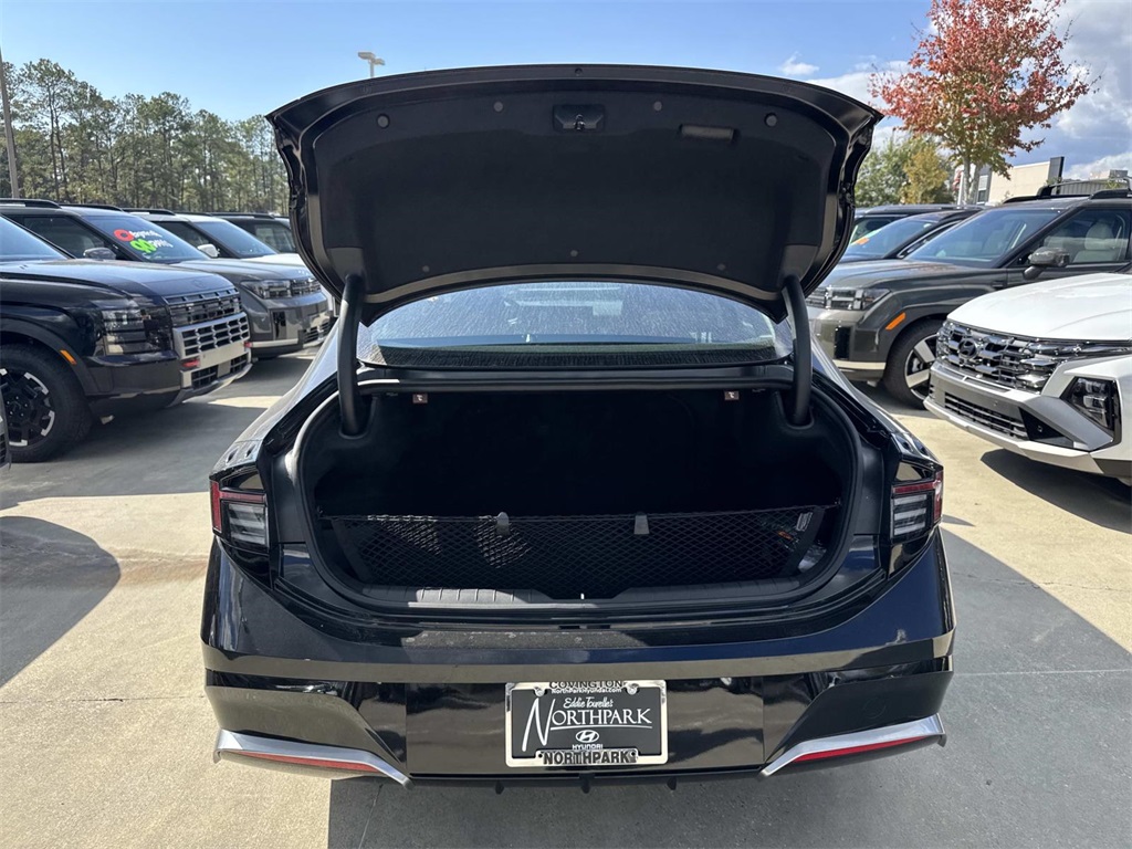 2026 Hyundai Sonata SEL Sport photo 4