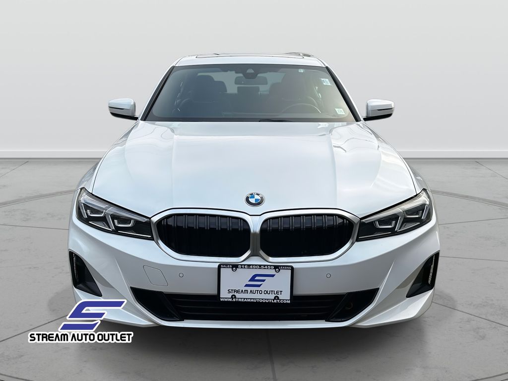 2024 Bmw 330i xDrive photo 2