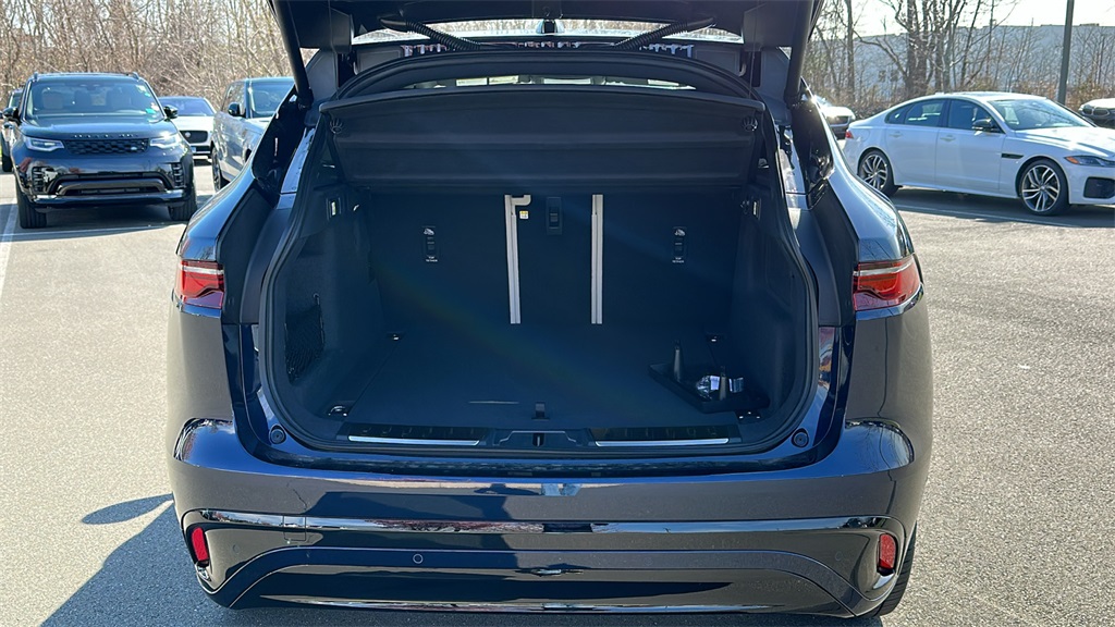 2026 Jaguar F-PACE P250 R-Dynamic S photo 28