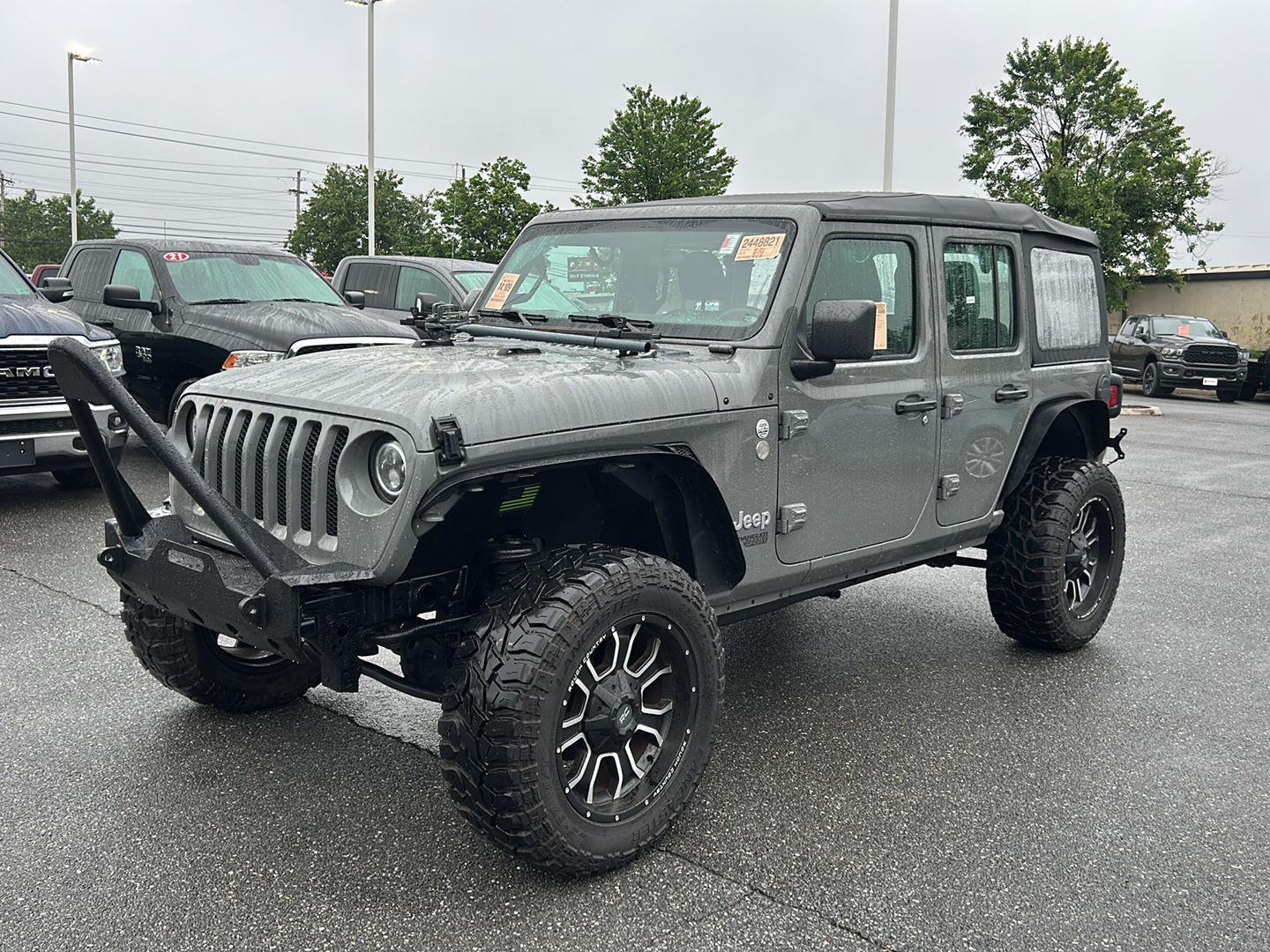 2020 Jeep Wrangler Unlimited Sport photo 3