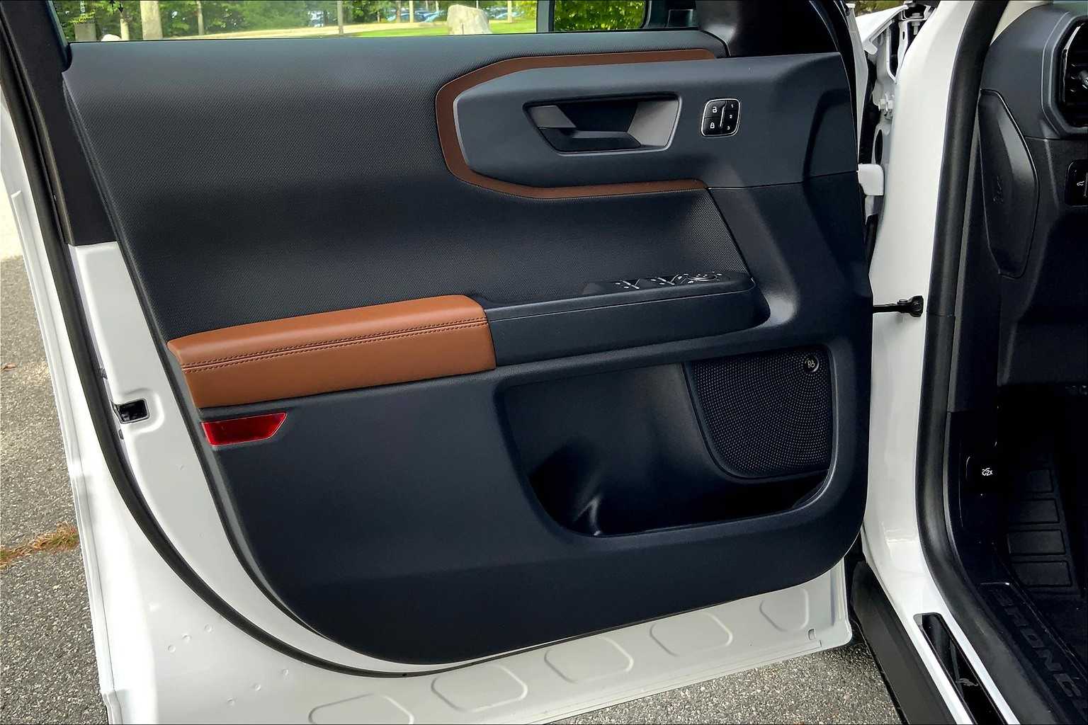 2024 Ford Bronco Sport Outer Banks photo 20