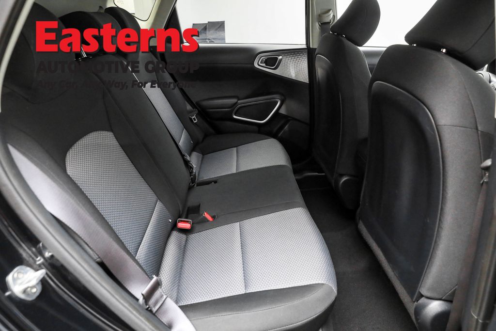 2021 Kia Soul LX photo 20