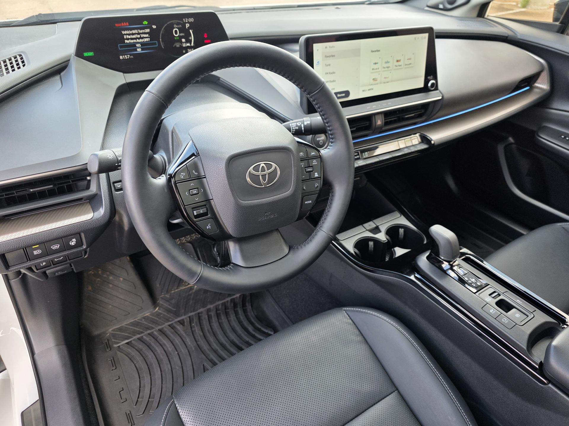 2024 Toyota Prius LE photo 10