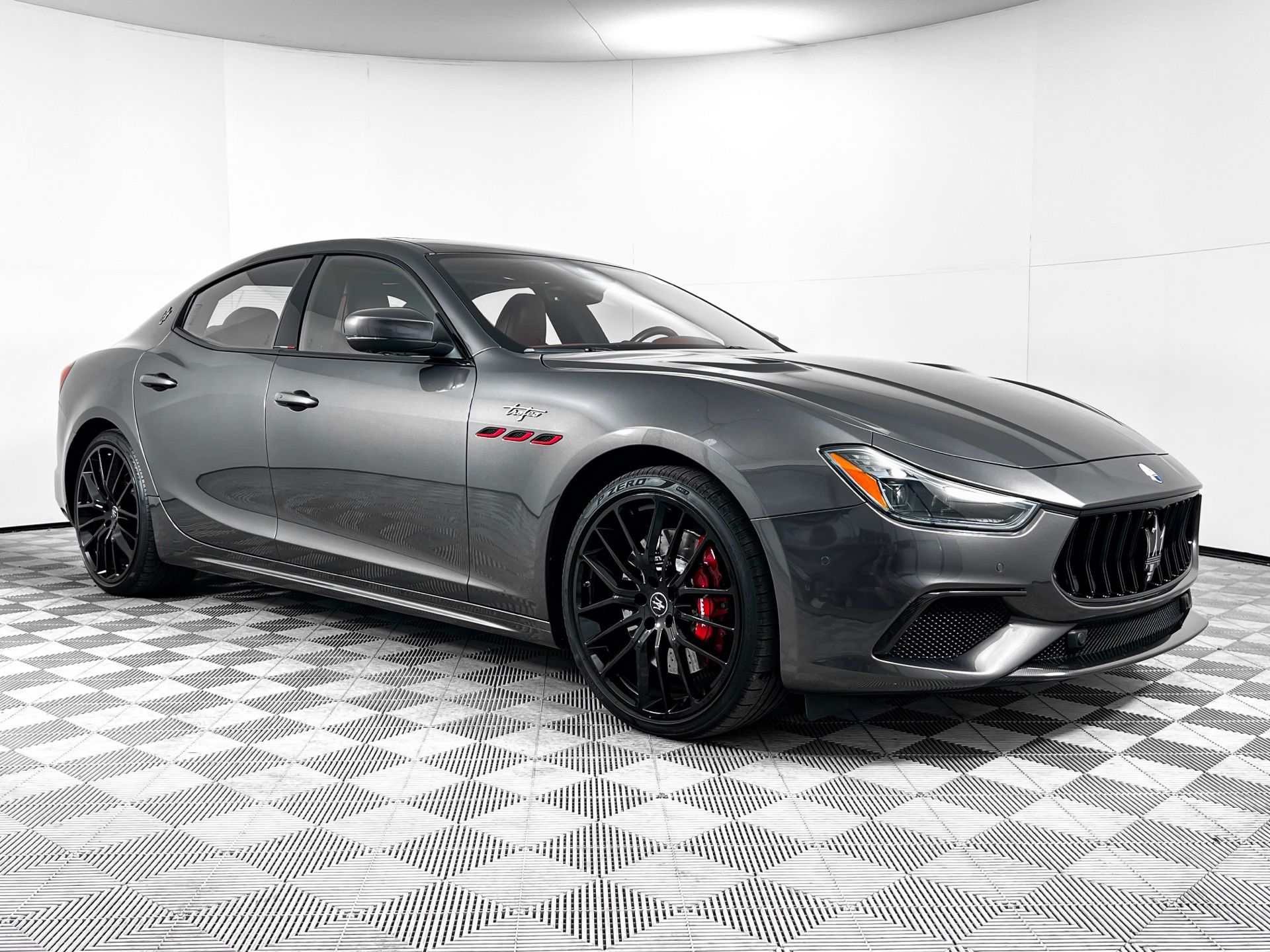 2022 Maserati Ghibli Trofeo's photo