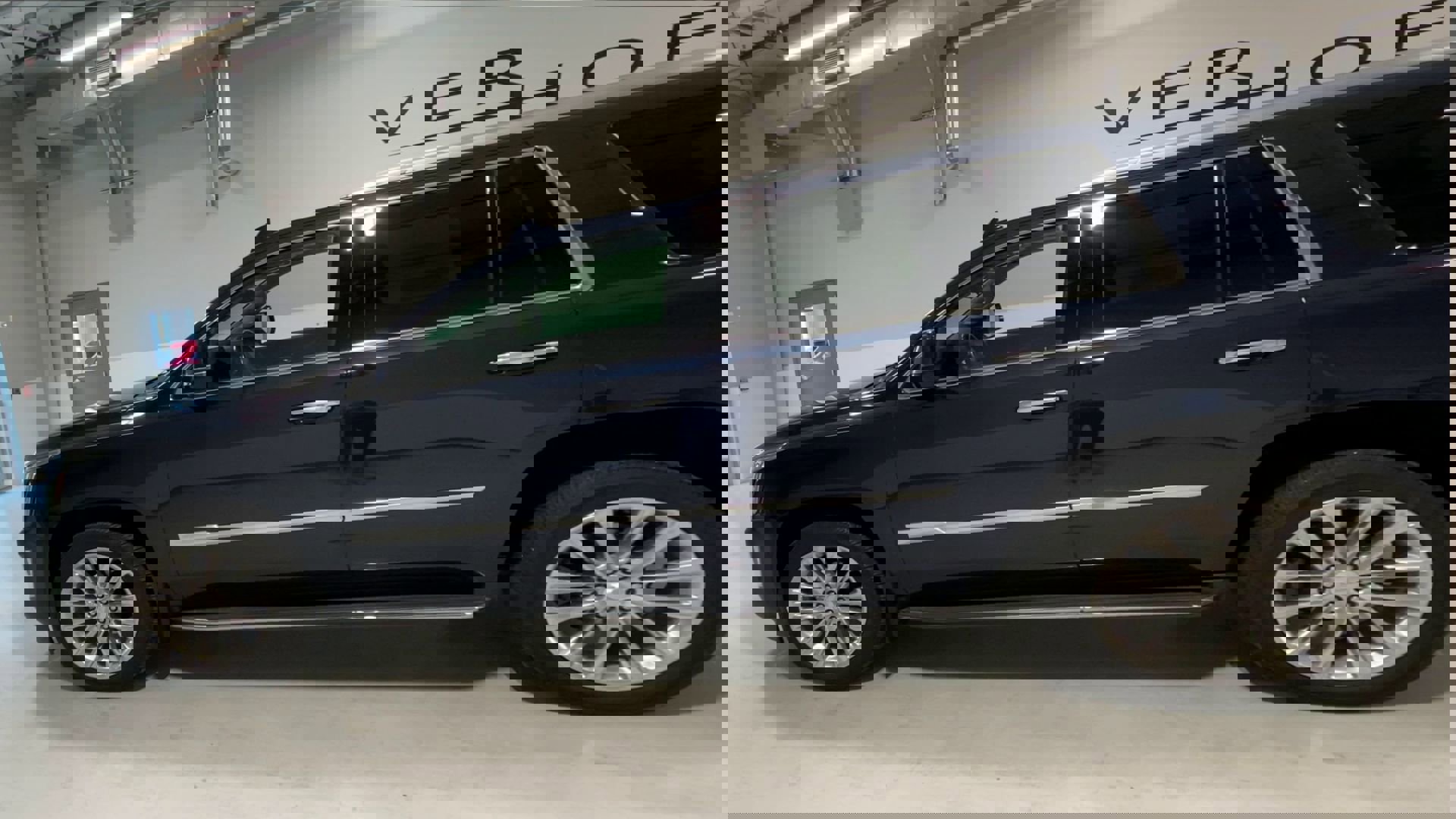 2019 Cadillac Escalade Luxury photo 4