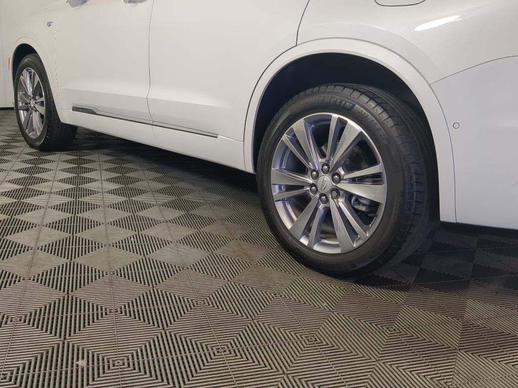 2024 Cadillac XT6 Premium Luxury photo 2