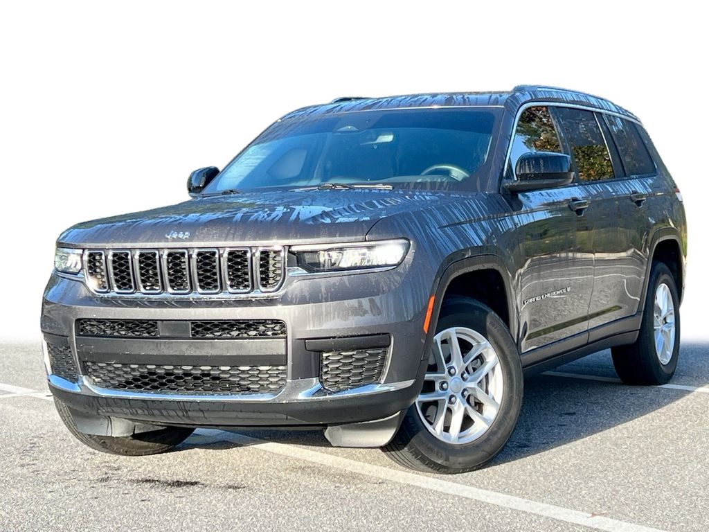 2022 Jeep Grand Cherokee L Laredo's photo