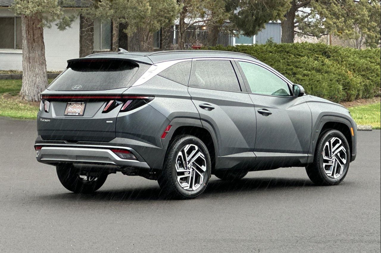 2025 Hyundai Tucson Limited photo 3