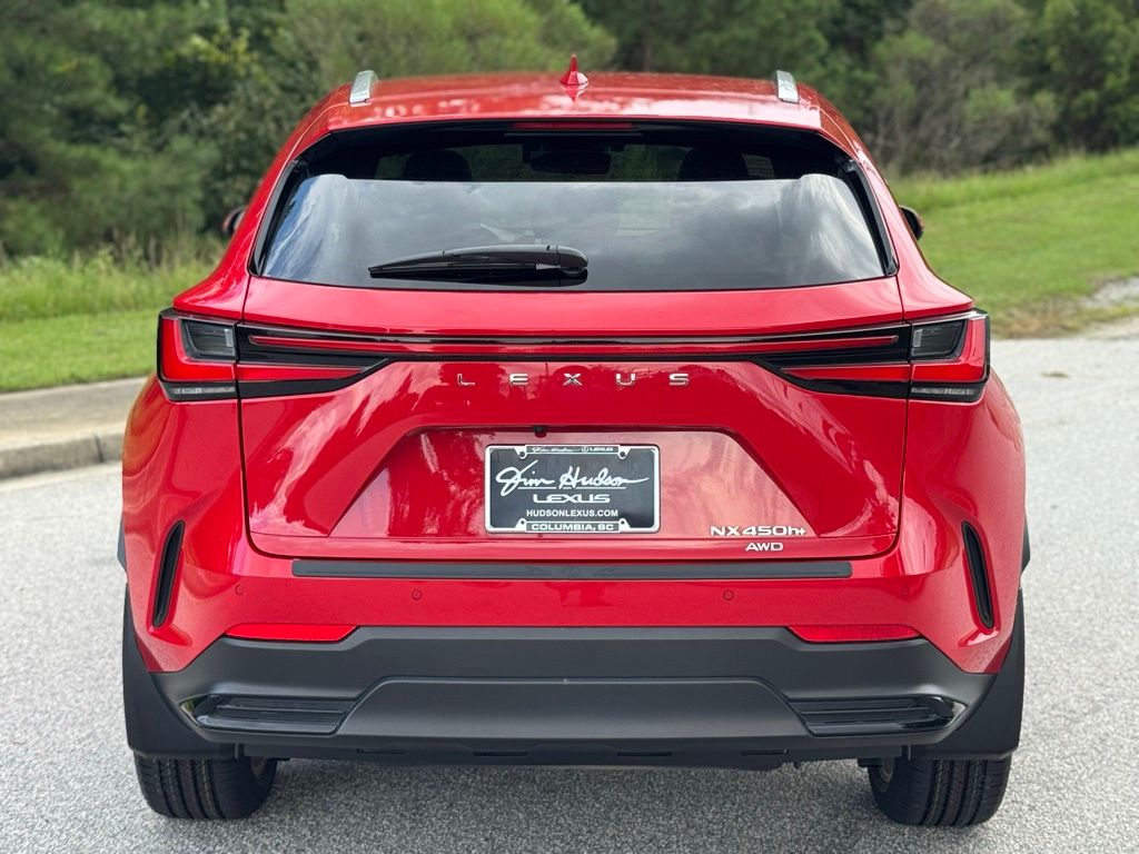 2024 Lexus NX 450h+ Luxury photo 8