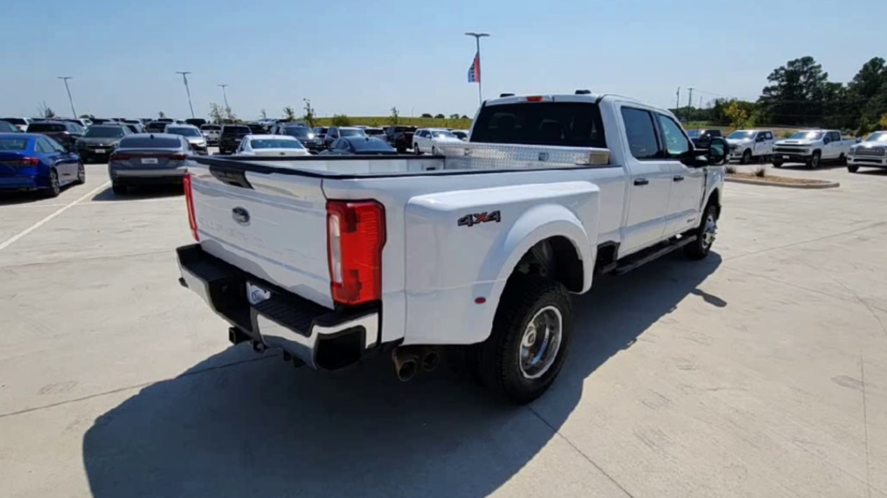 2023 Ford F-350 XLT photo 34