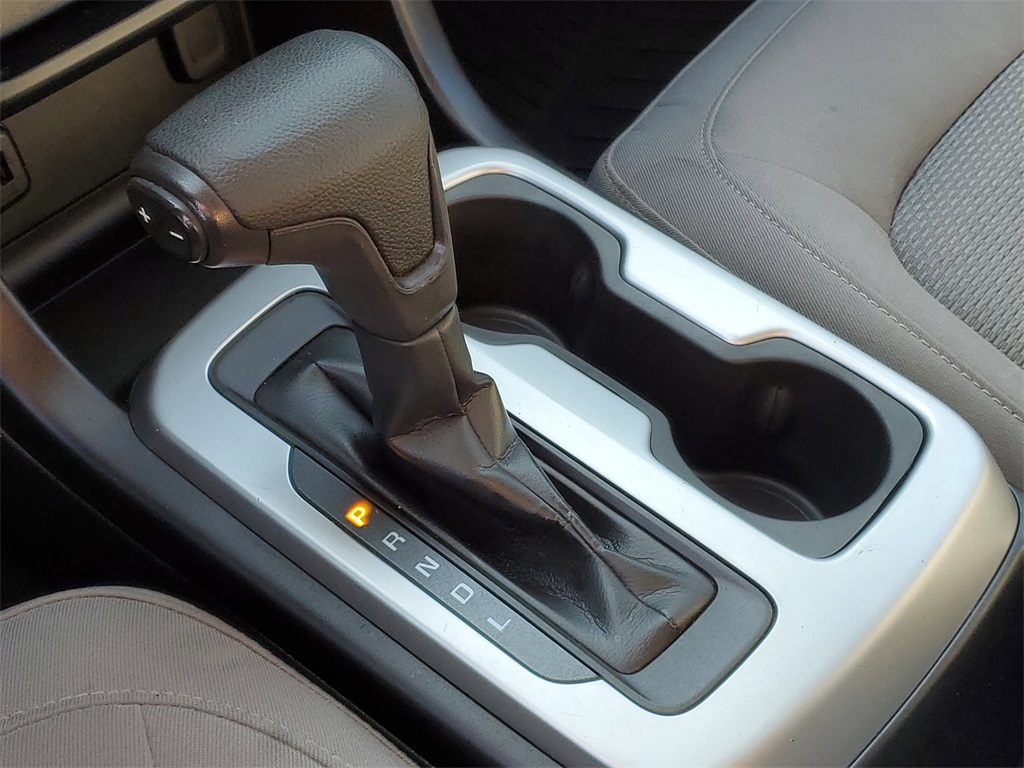 2019 Chevrolet Colorado LT photo 16