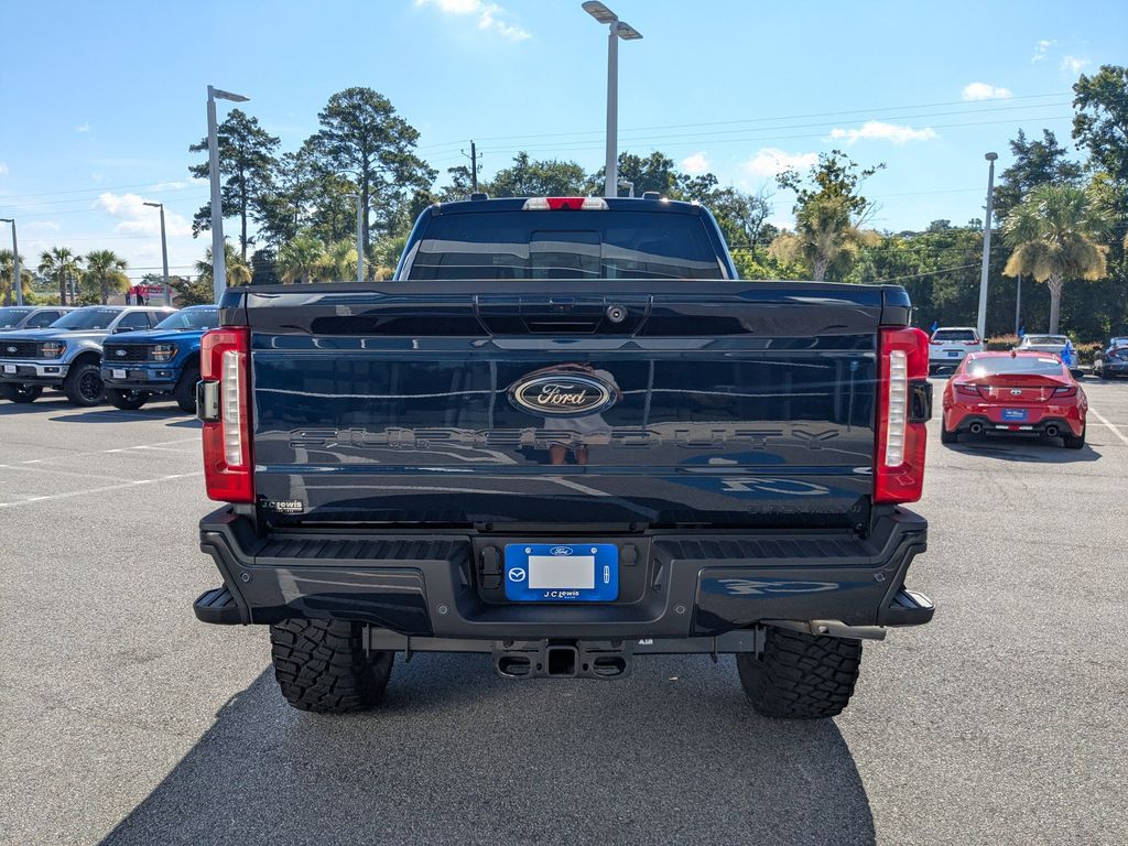 2025 Ford F-250 Lariat photo 5