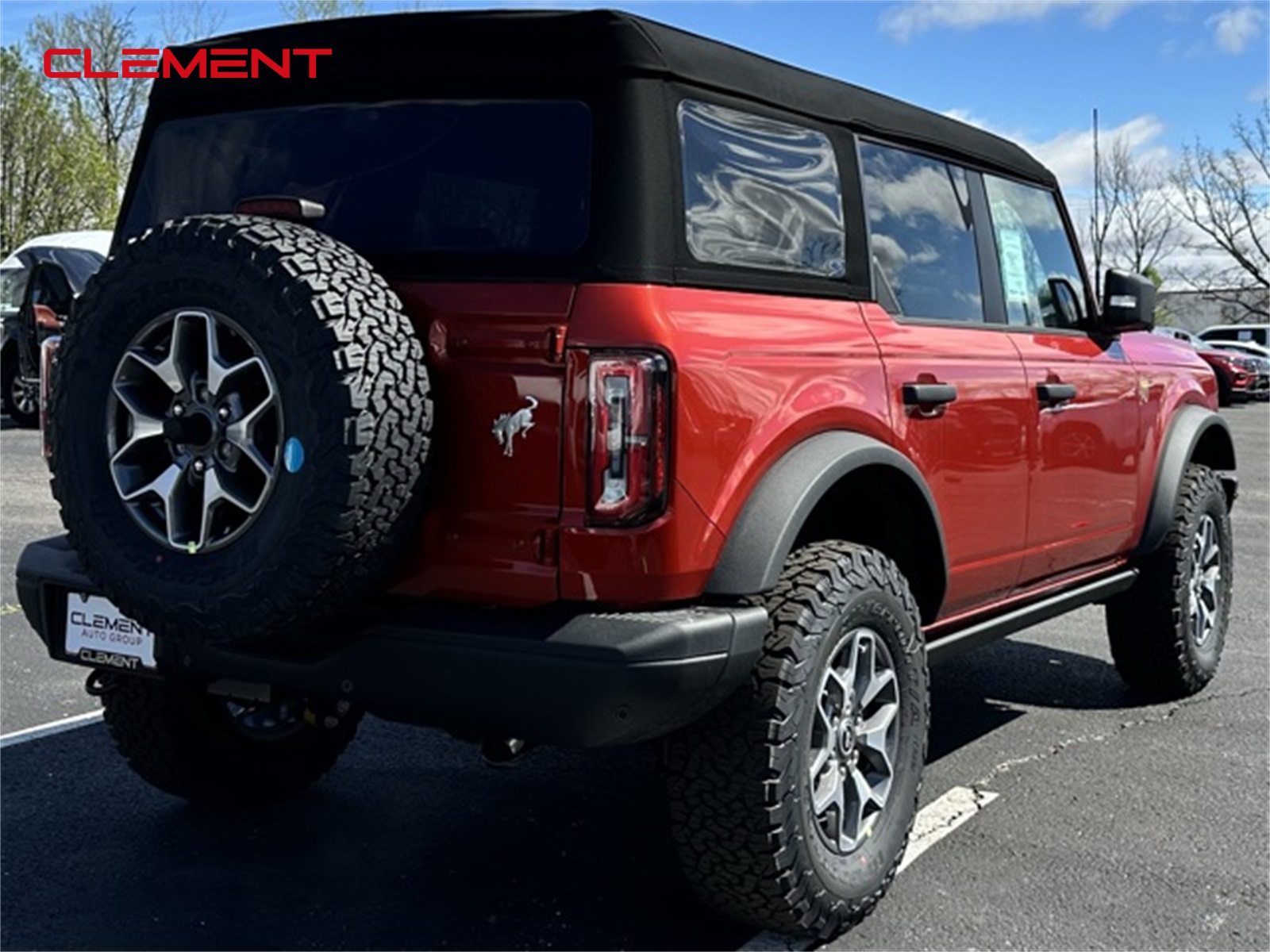 2024 Ford Bronco Badlands photo 12