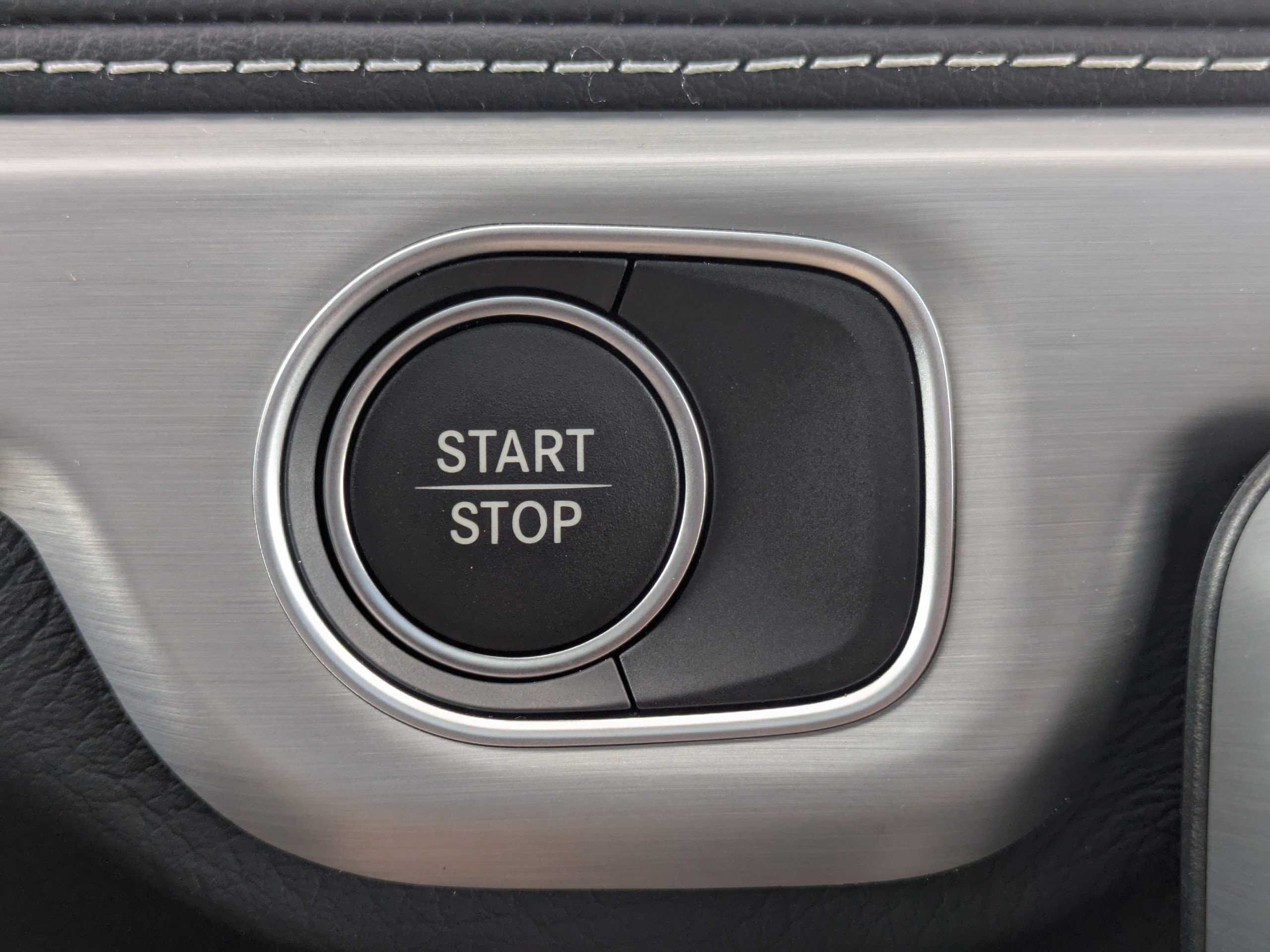2025 Mercedes Benz G photo 19