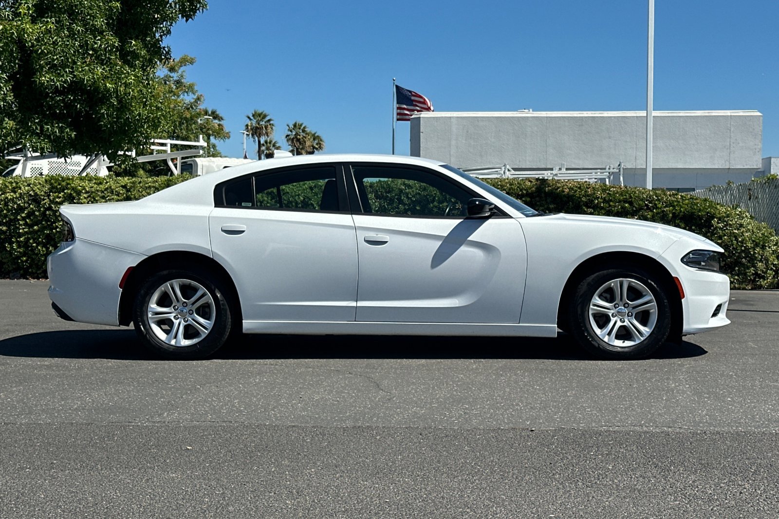 2023 Dodge Charger SXT photo 3