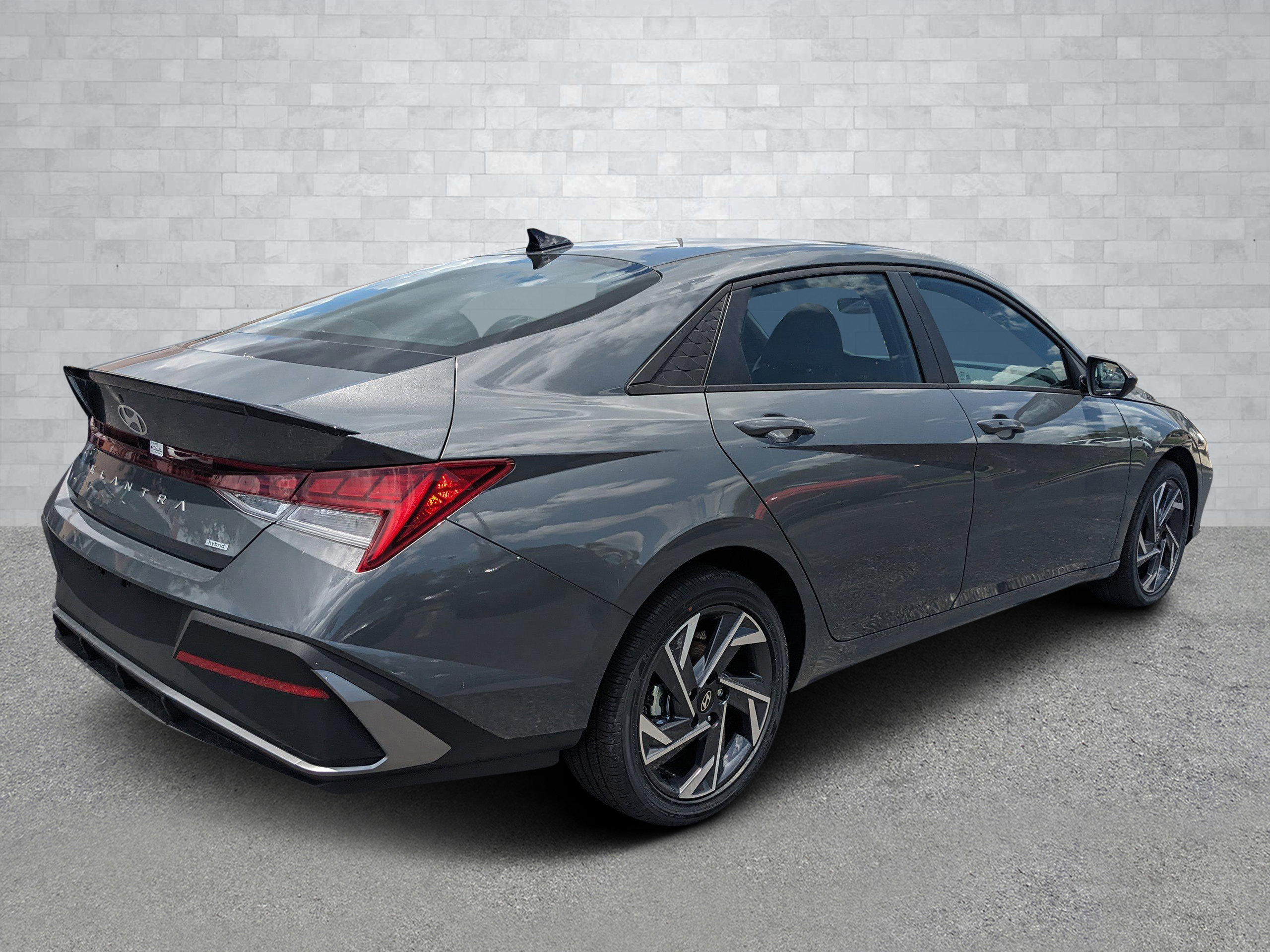2025 Hyundai Elantra Hybrid SEL photo 4