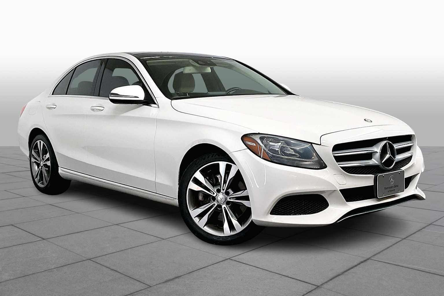 2016 Mercedes Benz C 300 4MATIC photo 2