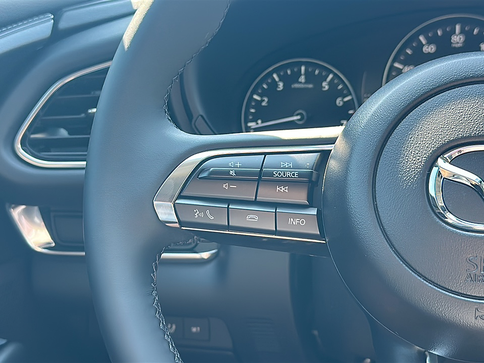 2025 Mazda CX-30 2.5 S Preferred photo 11