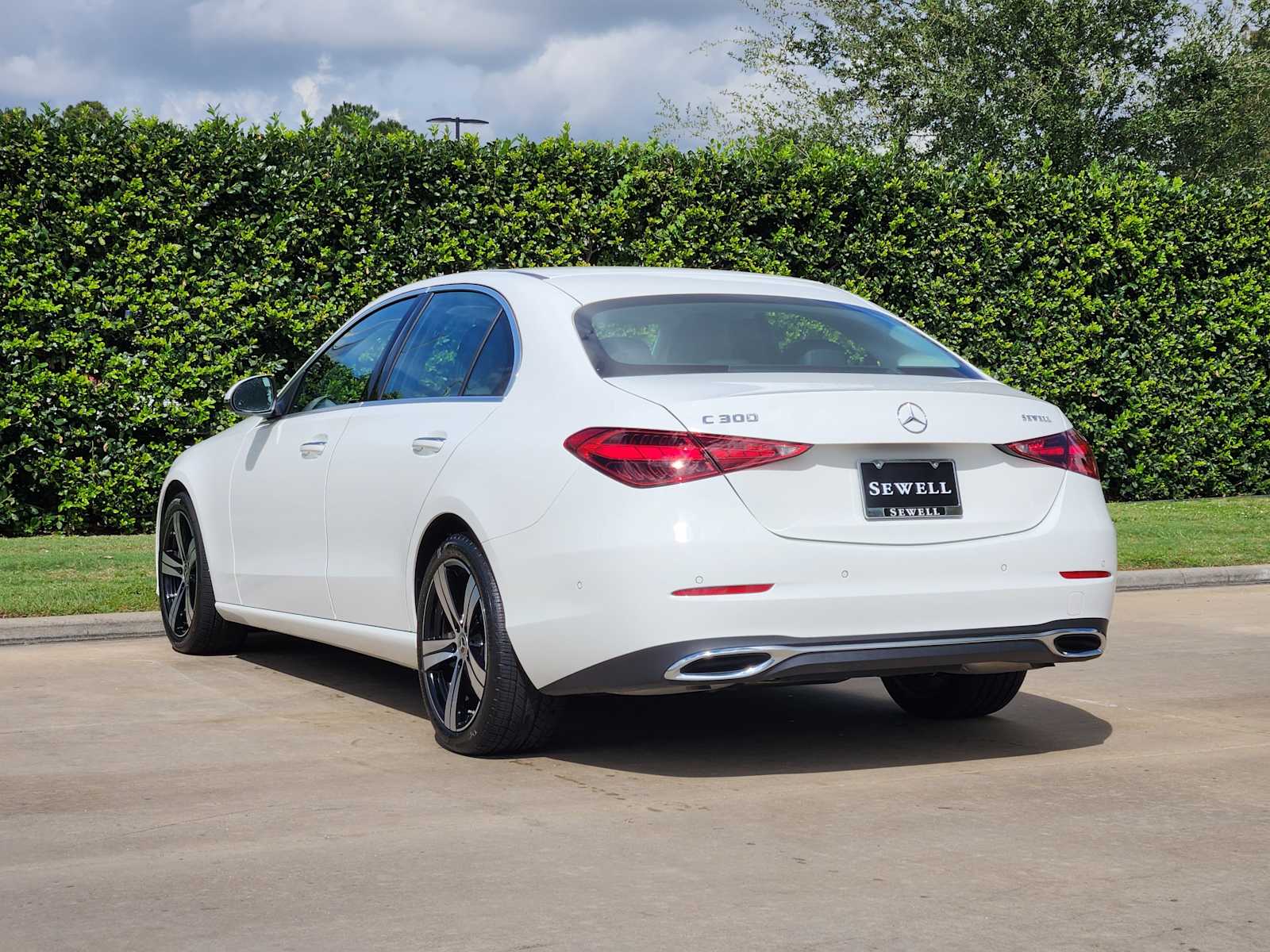 2025 Mercedes Benz C 300 photo 4