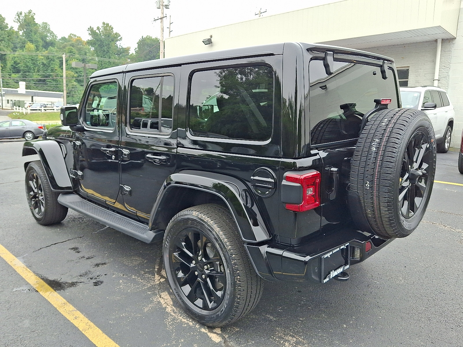 2023 Jeep Wrangler High Altitude photo 5