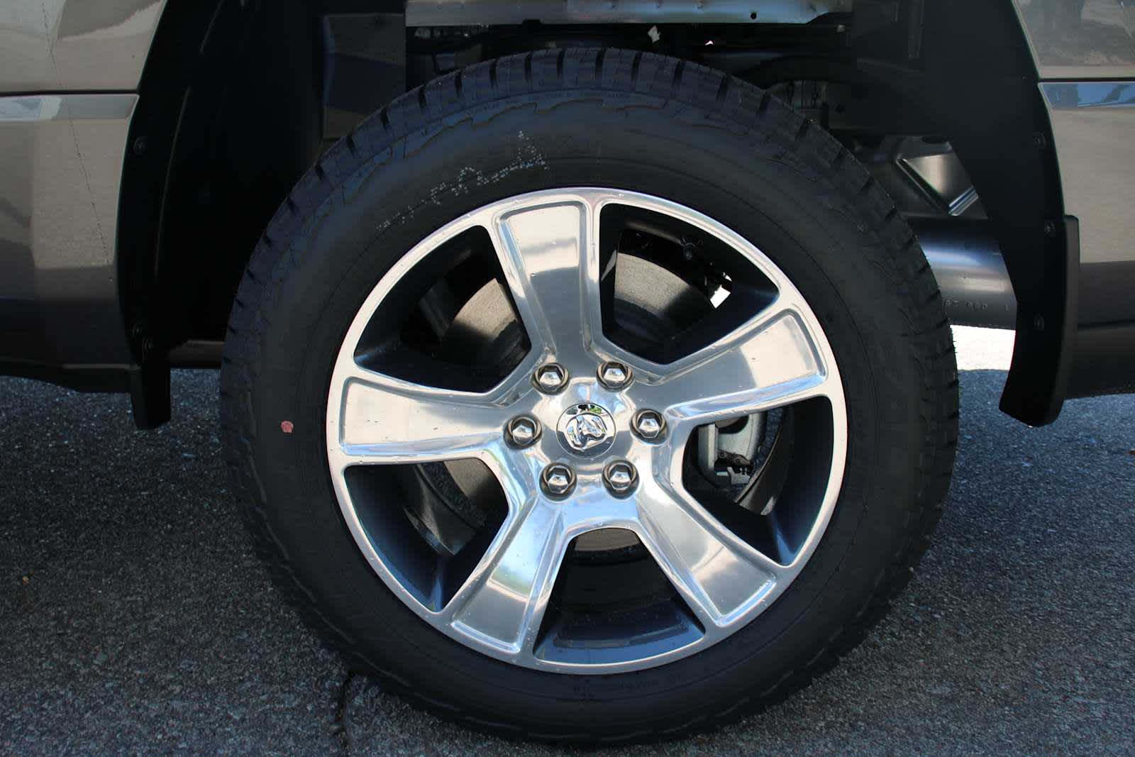 2025 Ram 1500 Tradesman photo 6