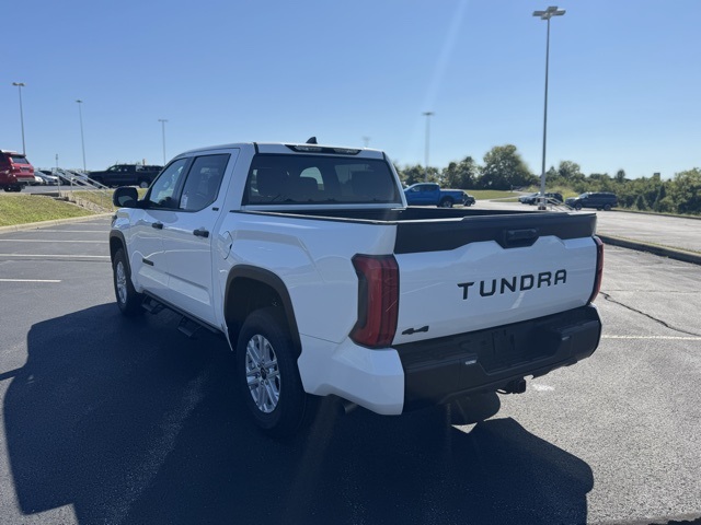 2026 Toyota Tundra SR5 CrewMax photo 4