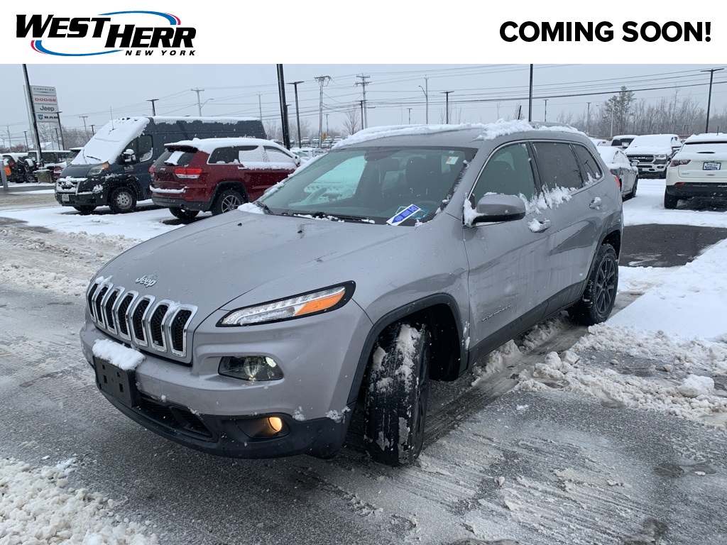 Image of Pre-Owned 2017 Jeep Cherokee Latitude