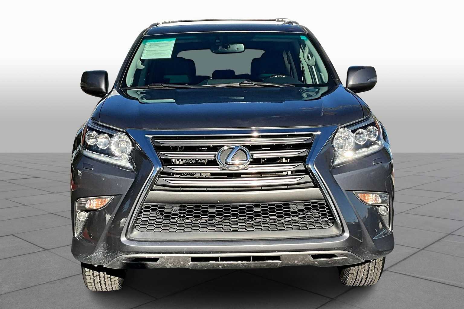 2018 Lexus GX 460 Premium photo 3
